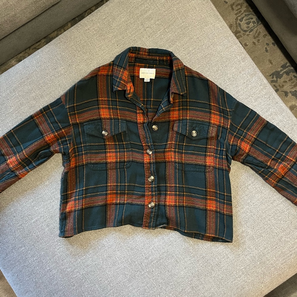 American Eagle cropped flannel